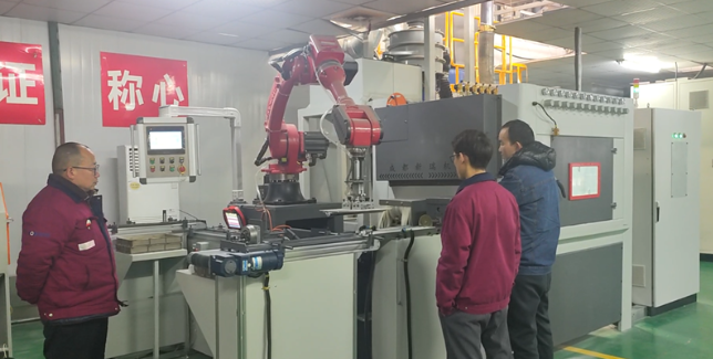 昌江喷砂机在模具清理中的专业应用