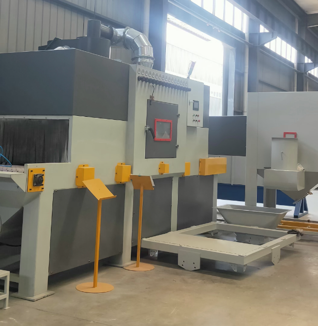 昌江自动喷砂机工作原理与日常维护要点